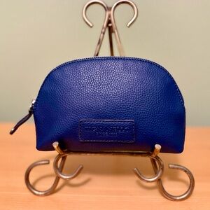 🌸Tignanello NWOT cosmetic bag. CB06.